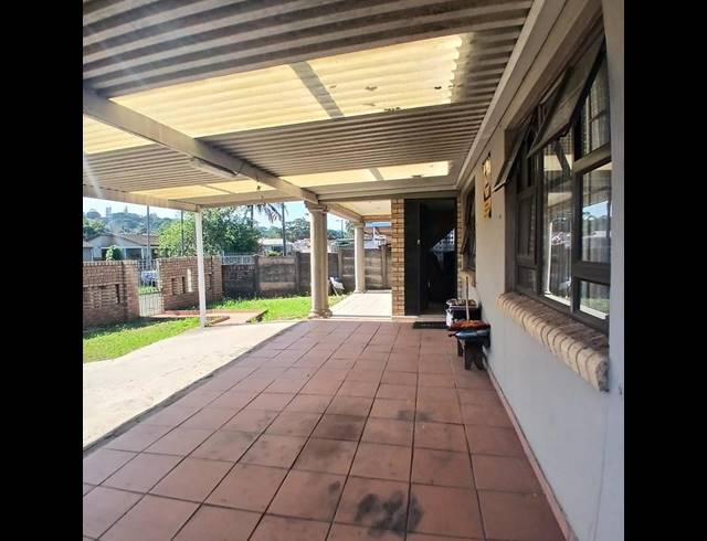 3 BEDROOM HOUSE FOR SALE IN MONTCLAIR